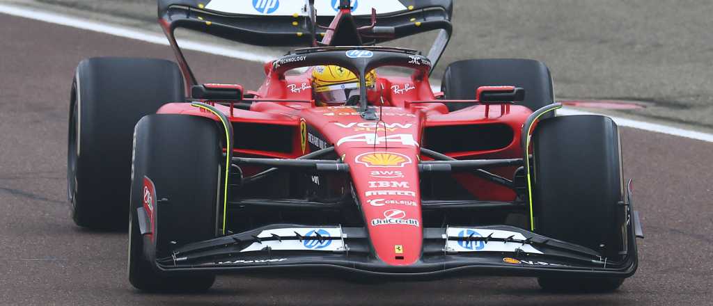 Hamilton se subi&oacute; a la Ferrari y caus&oacute; el delirio de los fan&aacute;ticos