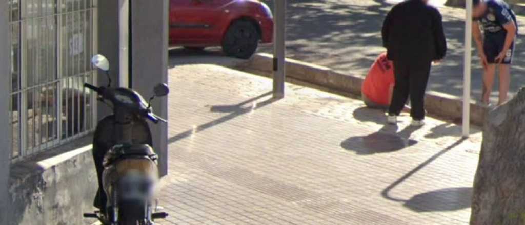 A lo Bonnie y Clyde: una pareja le rob&oacute; la moto a un hombre en Godoy Cruz