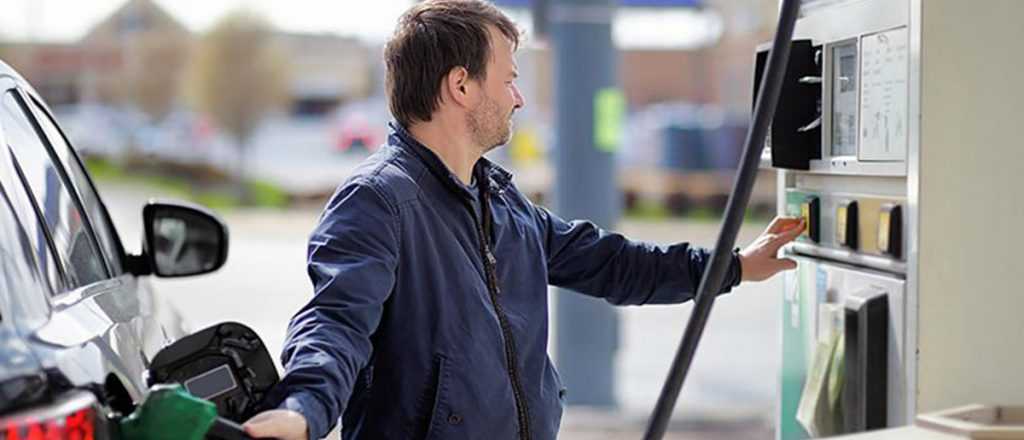 Oficial: el Gobierno dio luz verde al autodespacho en estaciones de servicio