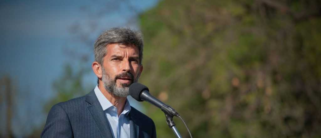 Silencio positivo: Ulpiano recordó a Sturzenegger que Ciudad lo aplicó antes