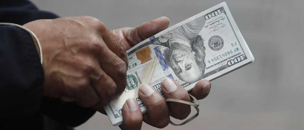 Marcada suba del dólar: a cuánto cotiza este martes 30