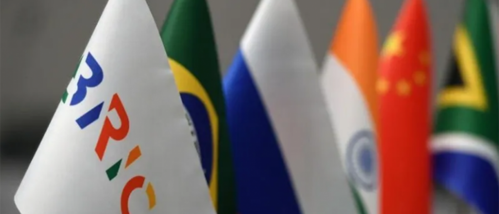 Trump impondrá aranceles a los países BRICS si crean otra moneda