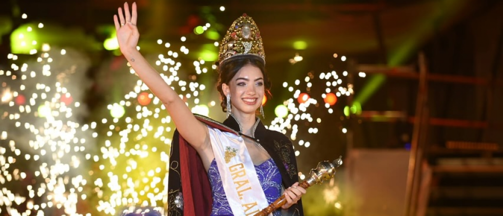 Sofía Perfumo es la nueva reina de la Vendimia de General Alvear