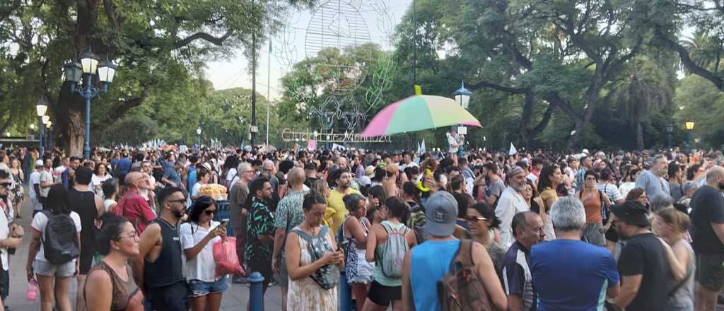 El Gobierno prohíbe los tratamientos a menores para cambiar de género