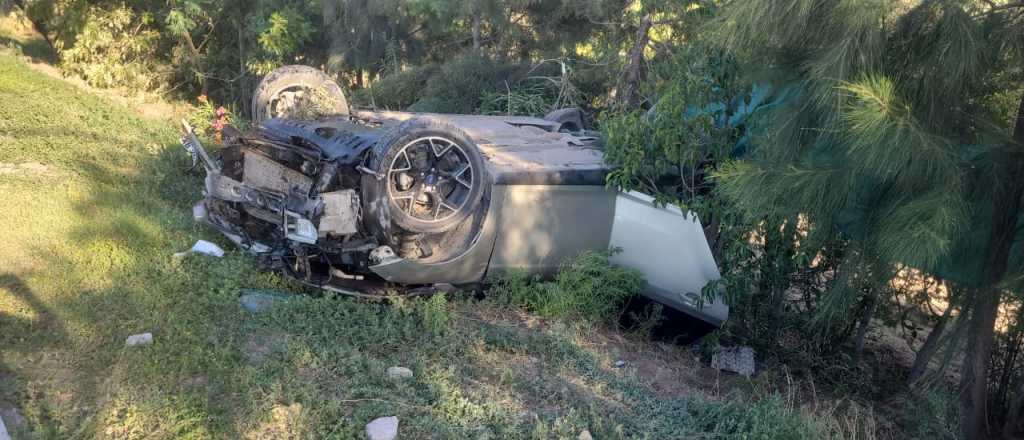 Conducía alcoholizado y se estrelló contra un poste de luz en Junín