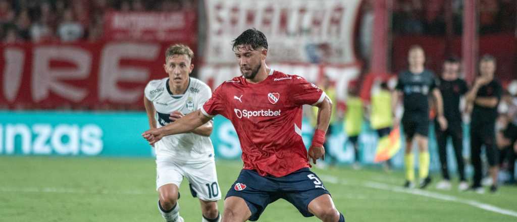 Independiente venció a Gimnasia y es único líder