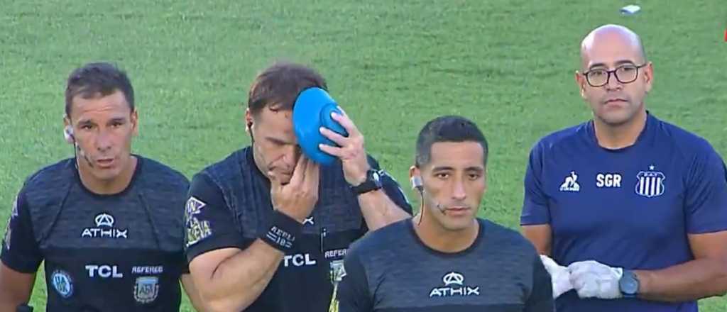 Video: la agresión al juez de línea en Godoy Cruz vs Talleres