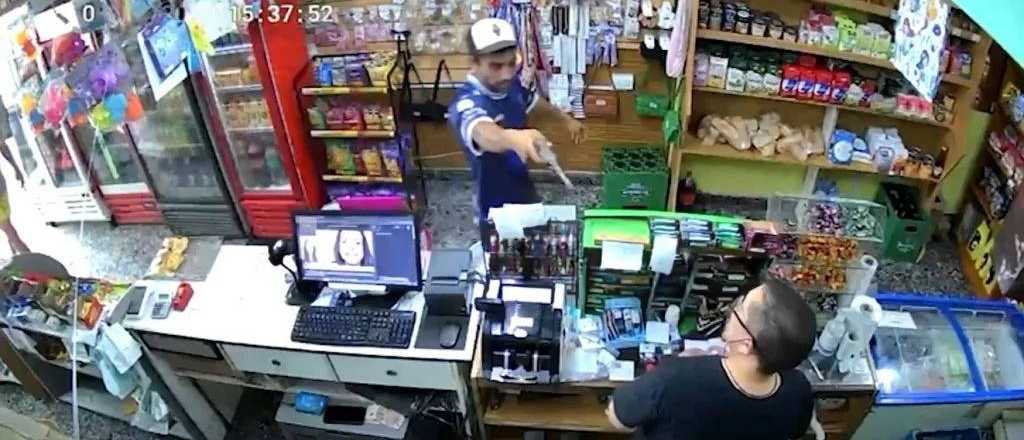 Video: as&iacute; fue asesinado un kiosquero de Mar de Plata por motochorros