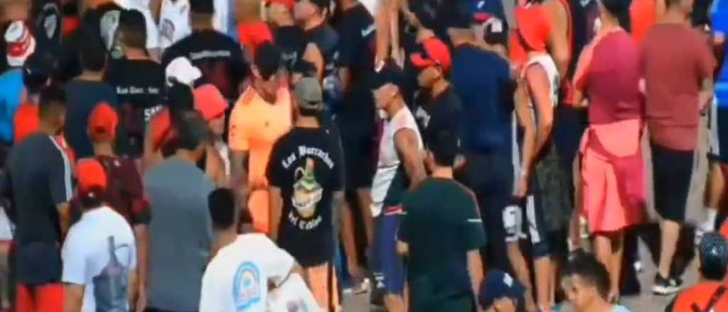 Sacaron a barras de River de la tribuna del Malvinas