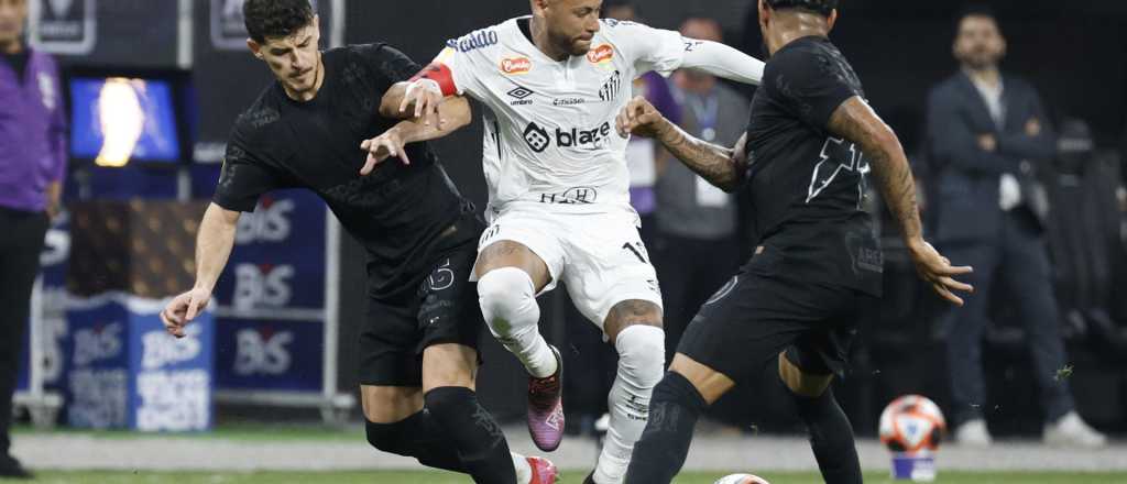 Neymar, m&aacute;s picante que nunca, enfureci&oacute; a los hinchas de Corinthians