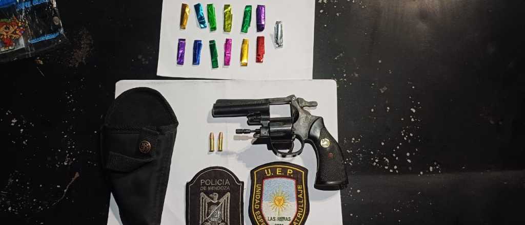 Una pareja fue detenida en Las Heras con armas y drogas