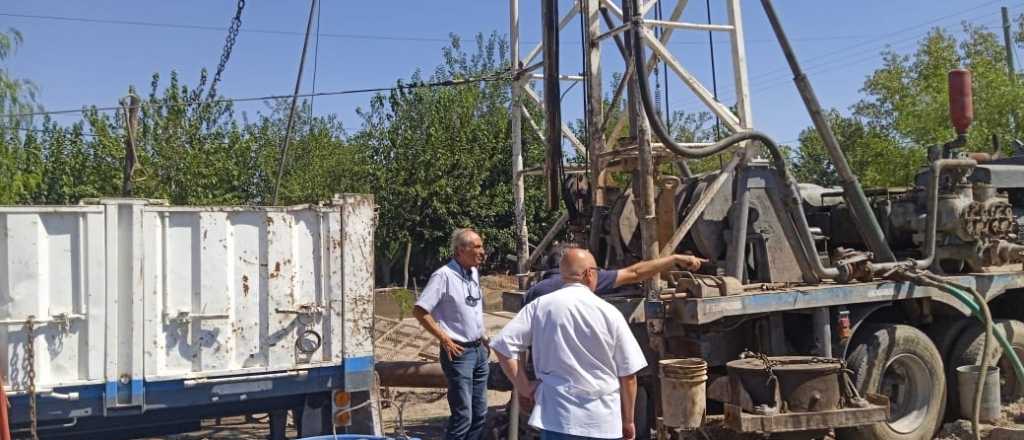 San Mart&iacute;n: la perforaci&oacute;n del barrio L&oacute;pez comenz&oacute; a extraer agua potable