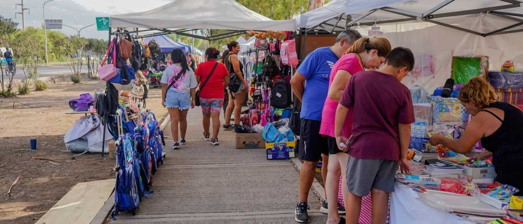 Vuelve la Feria de Útiles Escolares en Las Heras