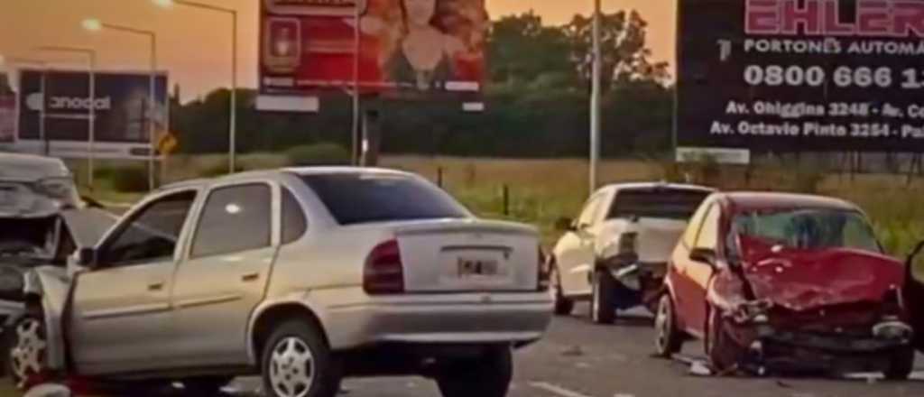 Video: corr&iacute;an picadas sobre una avenida, chocaron y un joven muri&oacute;