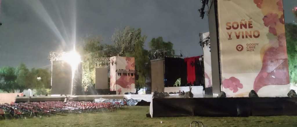 Por la tormenta se suspendi&oacute; la Vendimia de Godoy Cruz