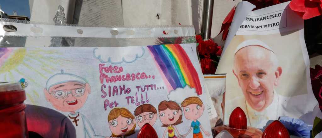 Francisco contin&uacute;a con asistencia respiratoria no invasiva