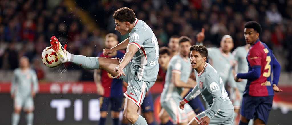 Barcelona y Atlético de Madrid empataron 4 a 4: gol y asistencia de Julián