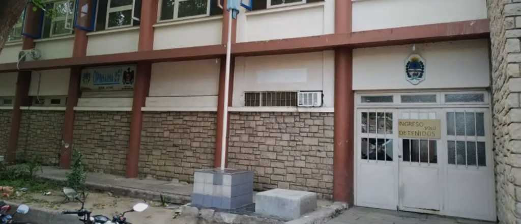 Investigan a cuatro policías por la fuga de detenidos de la Comisaría 25°