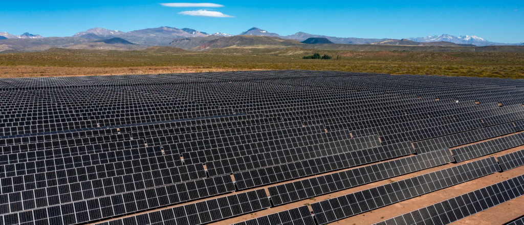 Malargüe ya cuenta con más de 160.000 paneles solares 