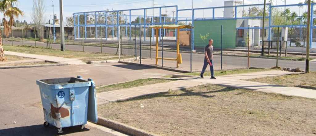 Lo amenazaron con un arma y le robaron dos celulares y $22 mil