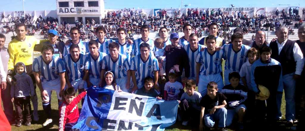 La camiseta récord con más auspiciantes del fútbol argentino