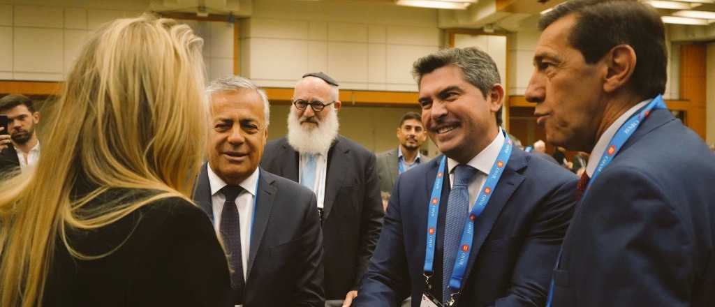 Qu&eacute; dice el documento que el gobierno mostr&oacute; ante los inversores en Canad&aacute;