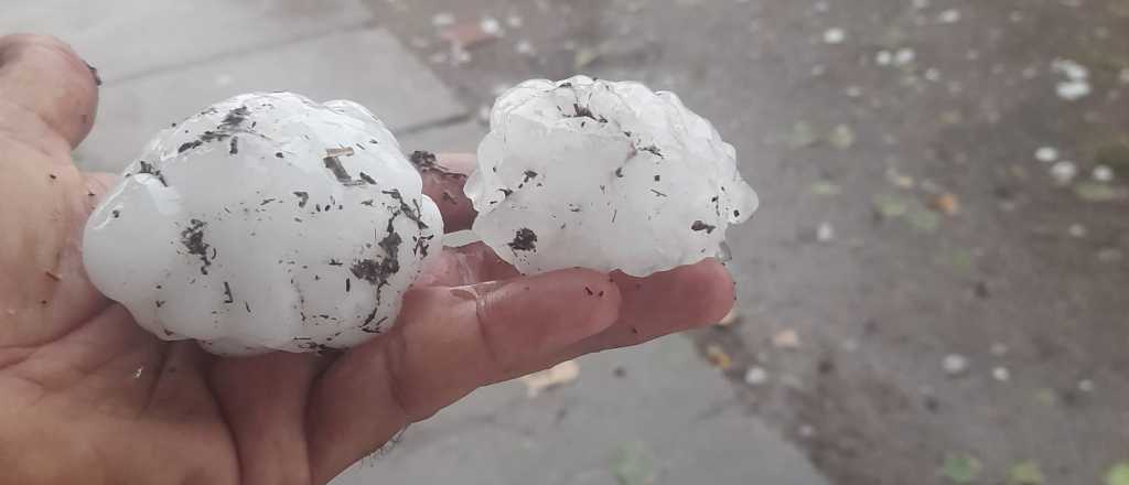 Videos: fuerte tormenta de granizo azotó a zonas del Este provincial