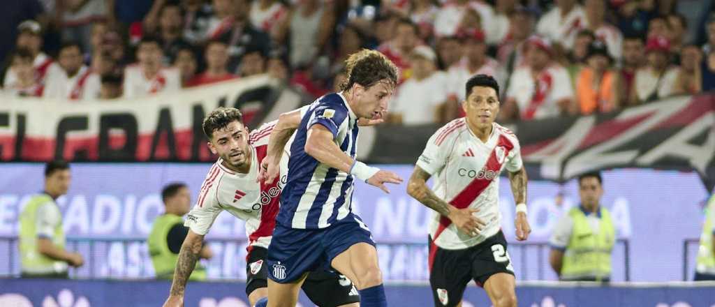 Talleres venci&oacute; por penales a River y gan&oacute; la Supercopa Internacional