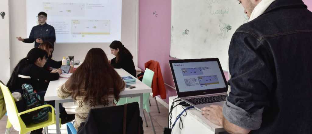 Abren inscripciones para talleres de desarrollo tecnológico en Godoy Cruz