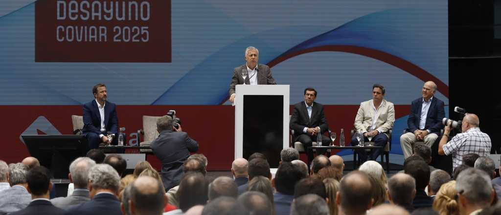 Cornejo en la Coviar: celebró el rumbo nacional y destacó la ayuda de Mendoza