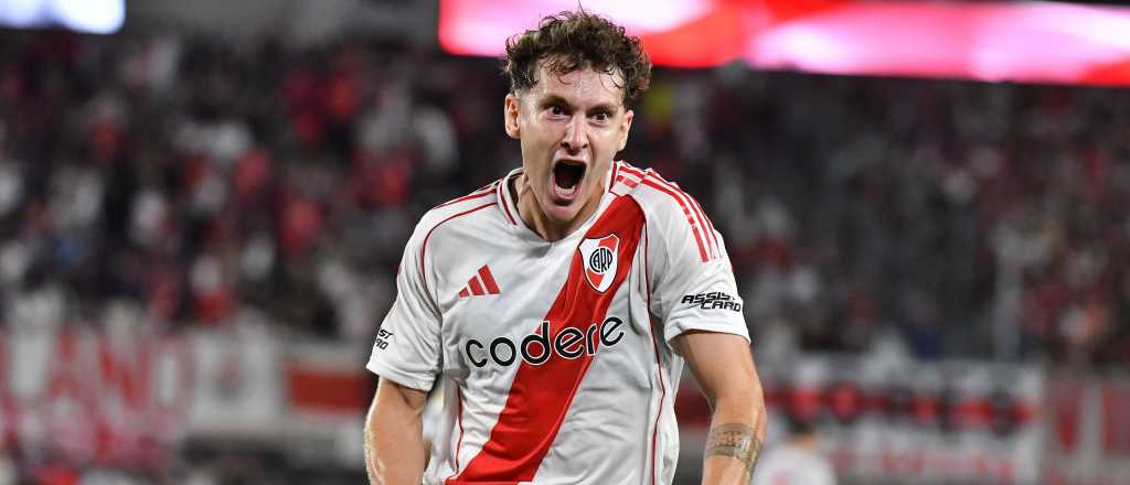 River venció al Decano, volvió al triunfo y es escolta