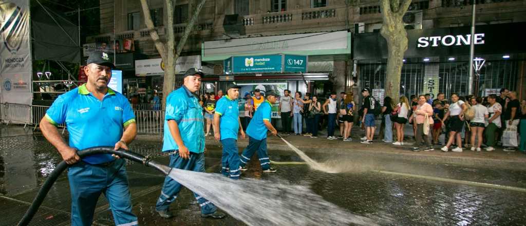 Gran operativo de limpieza tras festejos de la Arístides, Vía Blanca y Carrusel