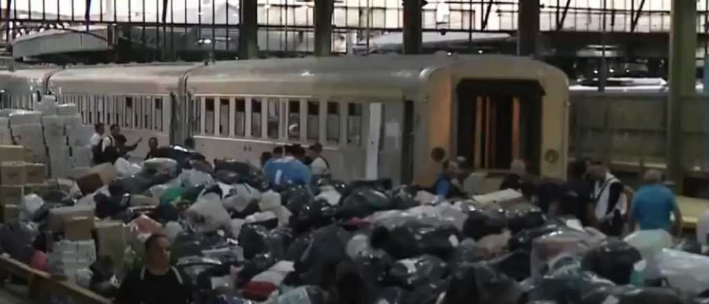 Bahía Blanca: llegó el tren con más de 1.200 toneladas de donaciones
