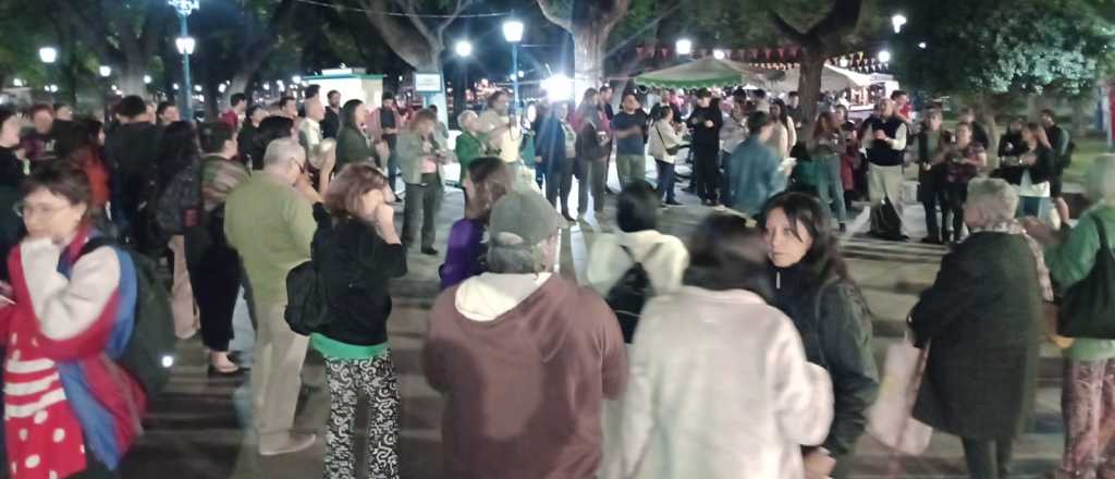 Video: protesta en Plaza Independencia por jubilados y temas varios