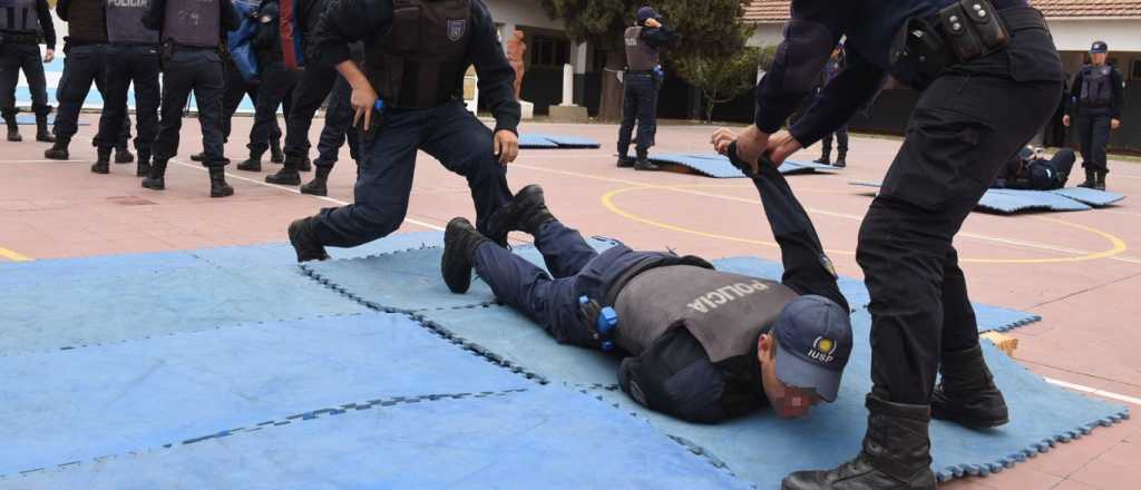 Se le escapó un tiro a un instructor e hirió a un cadete en el pecho