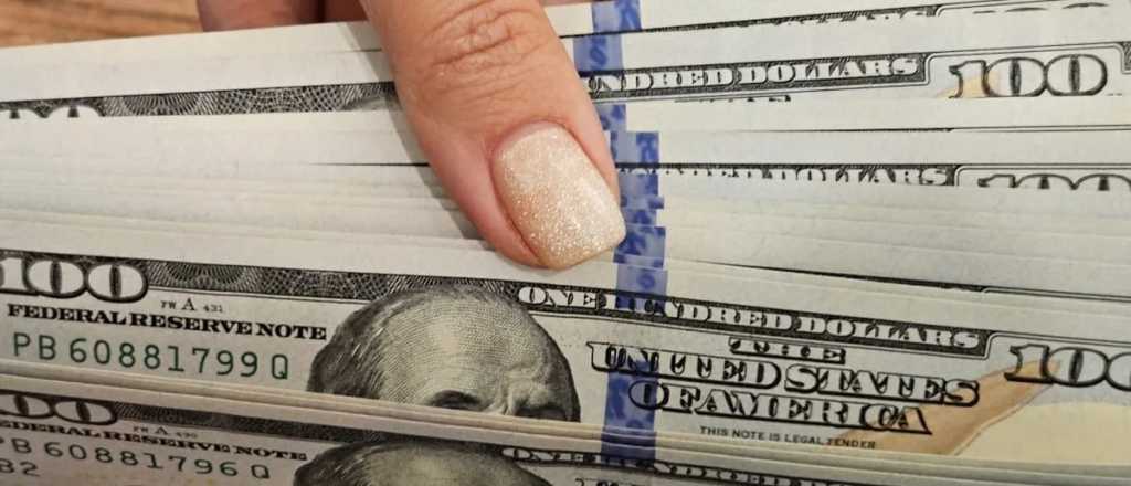 A cuánto cerró el dólar este viernes 13