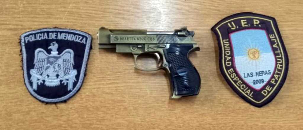 Recuperaron un auto robado y detuvieron a 5 personas