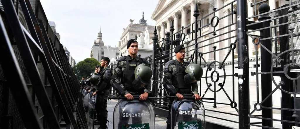 El Congreso est&aacute; vallado y crece la tensi&oacute;n por la nueva marcha de jubilados