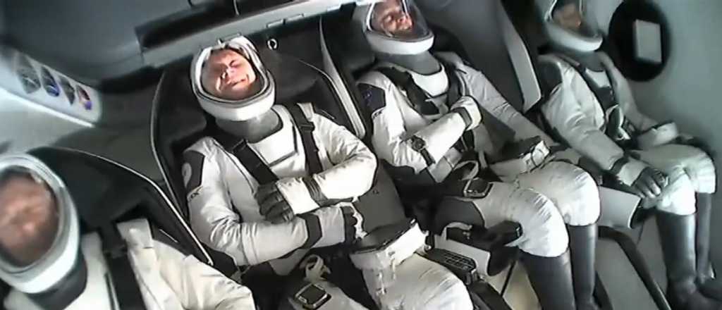 Videos: los astronautas varados en el espacio fueron rescatados