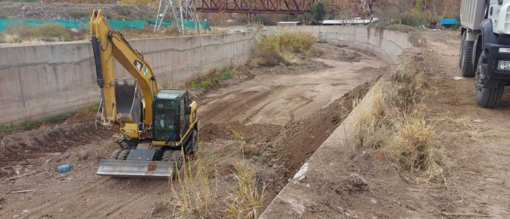 Mingorance: "Llueve y los colectores colapsan por conexiones clandestinas"
