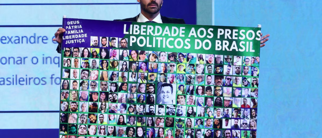 Eduardo Bolsonaro se exili&oacute; en Estados Unidos y renunci&oacute; a su banca 