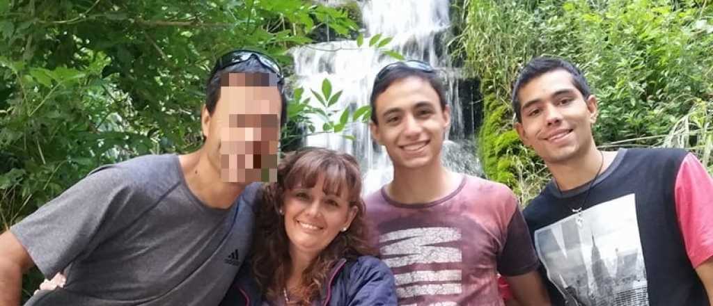 Estos son los hermanos y su madre que murieron en el choque en Uspallata