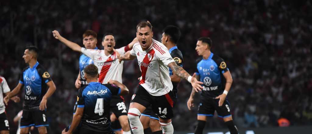 River venció sin problemas a Ciudad Bolívar y avanzó de ronda