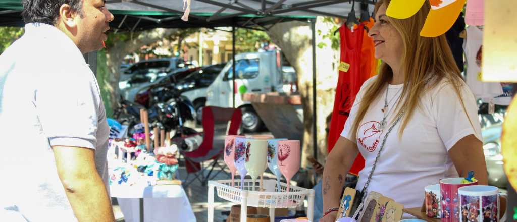 Lo Presti visitó a los artesanos en Las Heras