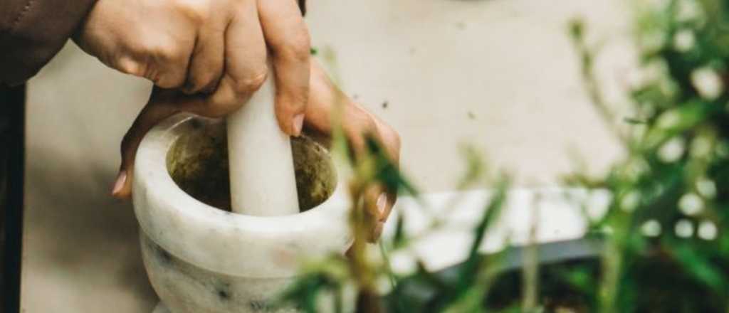 Cómo eliminar las malas energías de tu casa usando un famoso ritual
