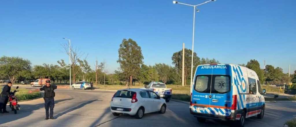 San Luis: polic&iacute;as pararon a comprar tortitas y causaron un choque