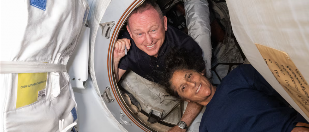 Cómo fue el impactante rescate de dos astronautas varados 9 meses