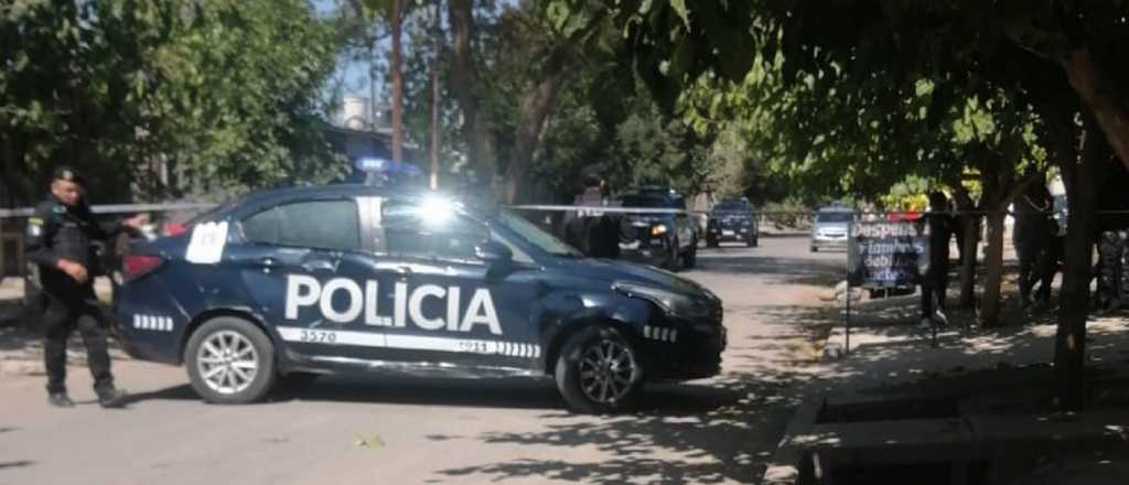 Entradera y persecuci&oacute;n de pel&iacute;cula en Guaymall&eacute;n: dos detenidos