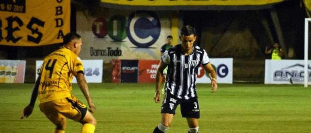 Gimnasia empató con Mitre y sigue como único puntero