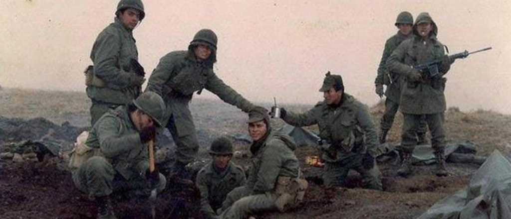 Milei otorgó rango de "Subteniente" a los colimbas que fueron a la guerra